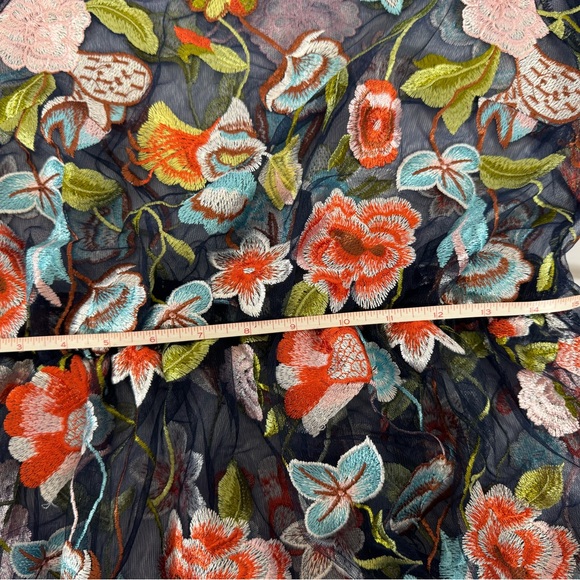 LuLaRoe Floral Embroidered Medium Navy Short Sleeve Dress M - Picture 6 of 14